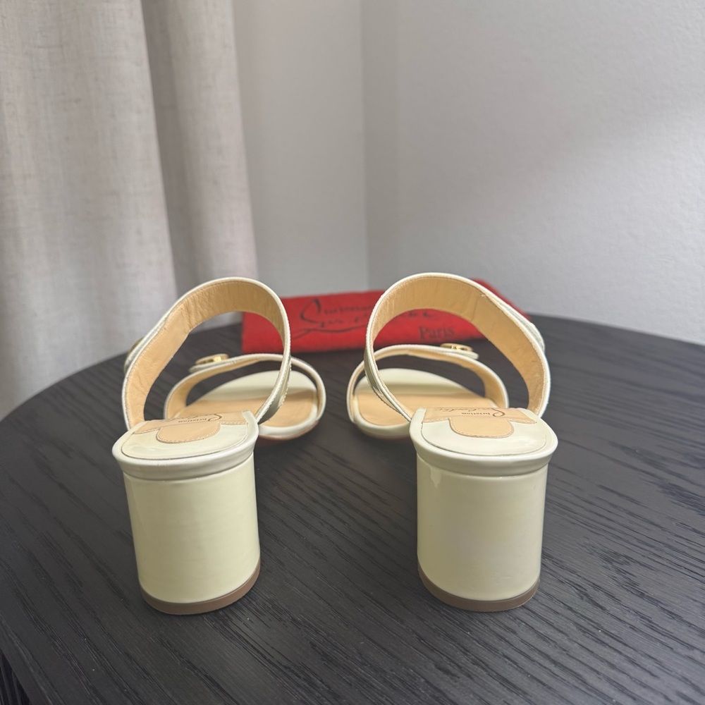 Christian Louboutin La Saviata Emblem Sandal Patent Ivory 38.5 - Picture 6 of 8